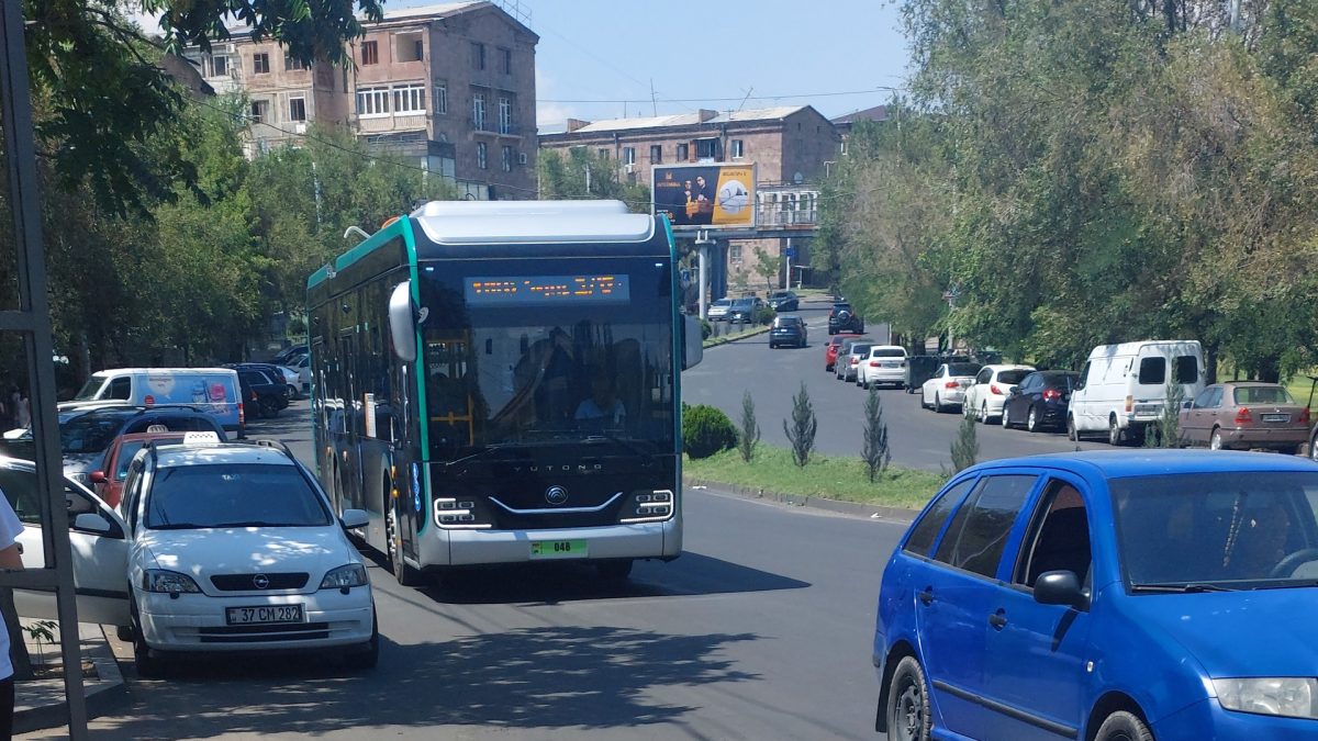 Ереван полностью перейдёт на электробусы