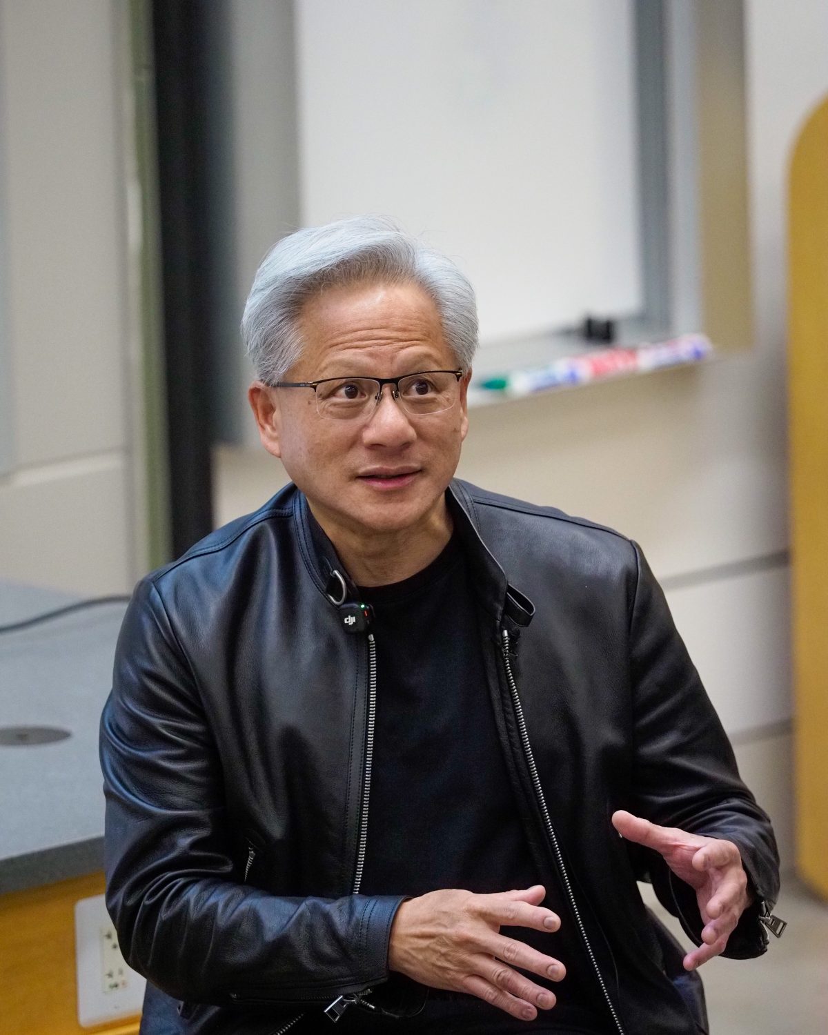 Глава NVIDIA снова побывал в TUMO