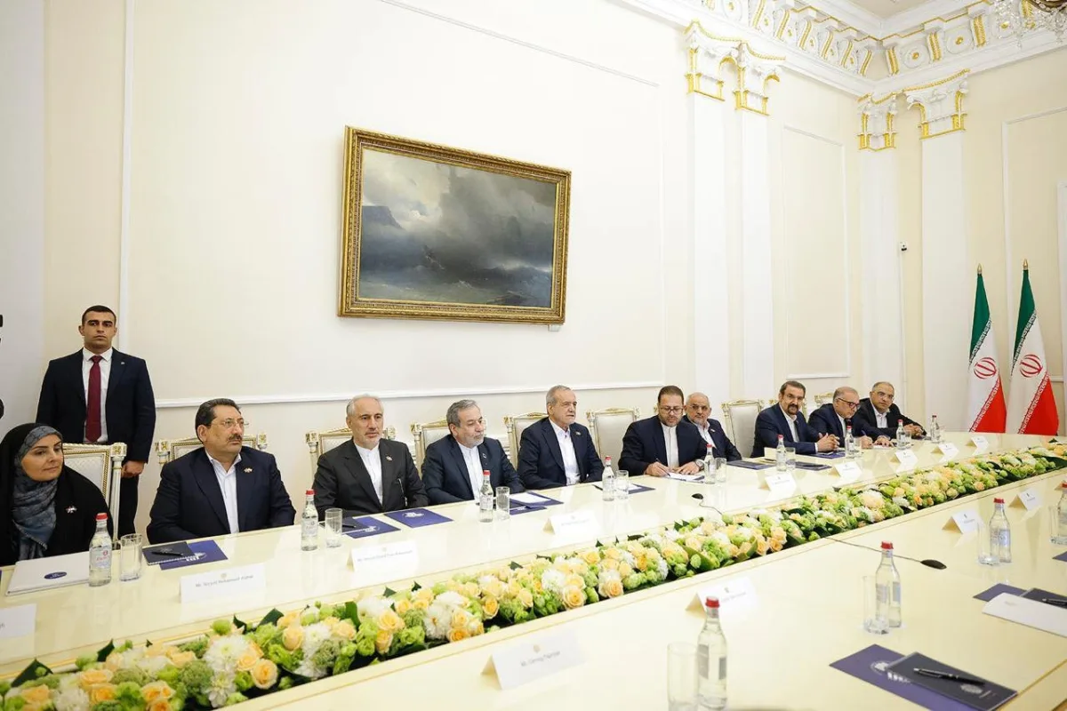 Հայաստանի վարչապետի և Իրանի նախագահի ընդլայնված կազմով հանդիպումը