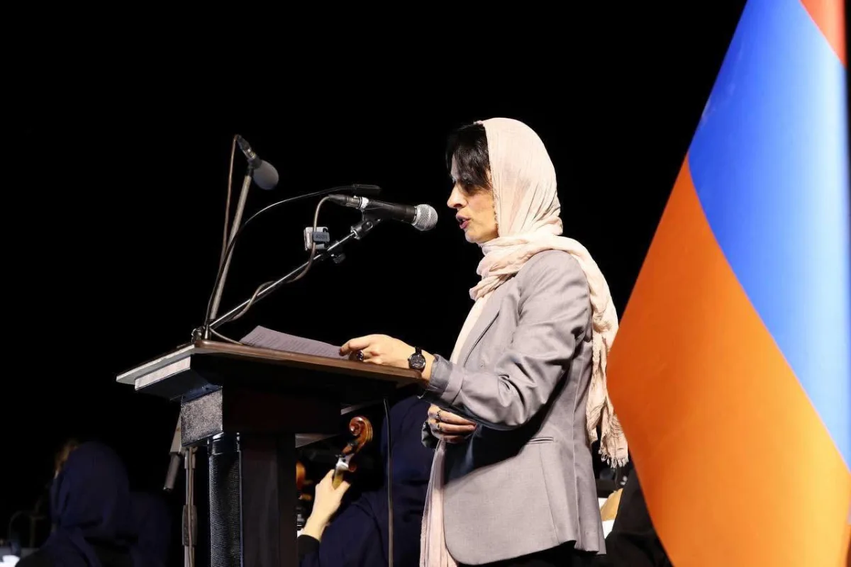 25 տարվա դադարից հետո Հայաստանի ազգային ֆիլհարմոնիկը ելույթ է ունեցել Իրանում՝ Պերսեպոլիսի հնագույն պատերի ներքո