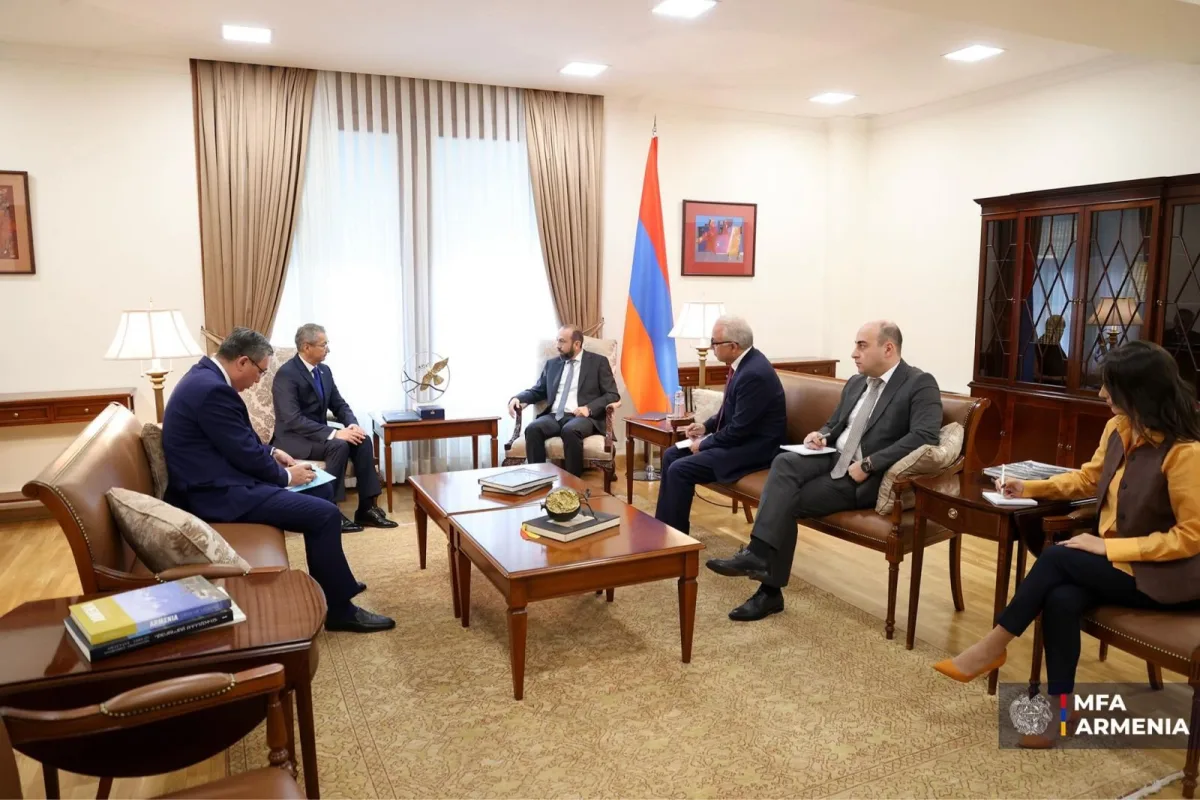 Արարատ Միրզոյանը դեսպան Բոլատ Իմանբաևին պարգևատրել է Բարեկամության շքանշանով