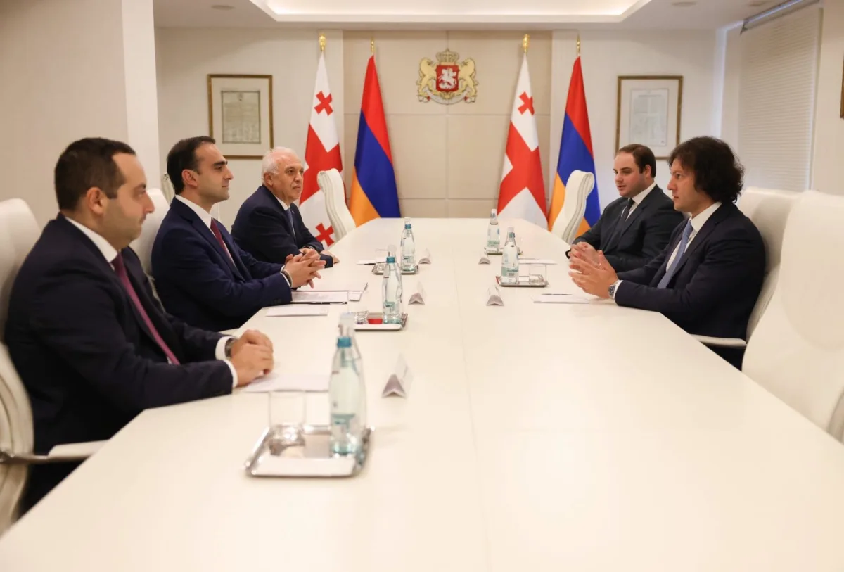 Տիգրան Ավինյանը Վրաստանի վարչապետի հետ քննարկել է Թբիլիսիի ու Երևանի հաջող համագործակցությունը