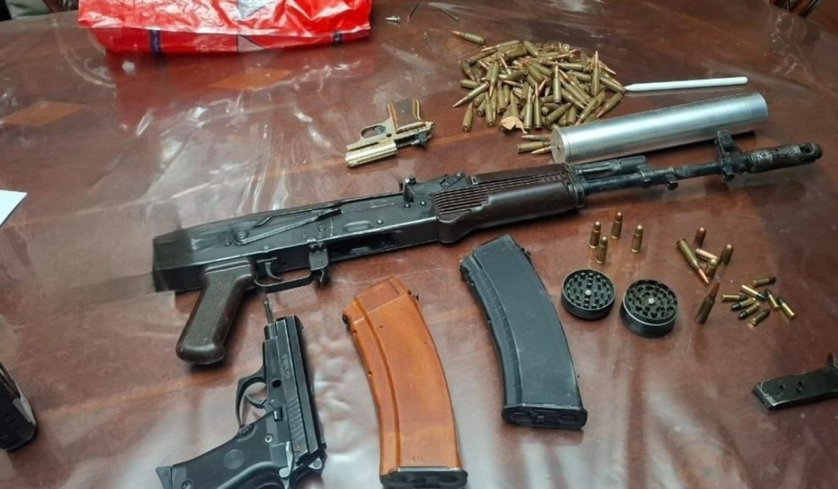 В ходе обысков в Араратской области обнаружено незаконное оружие и боеприпасы, несколько человек арестованы