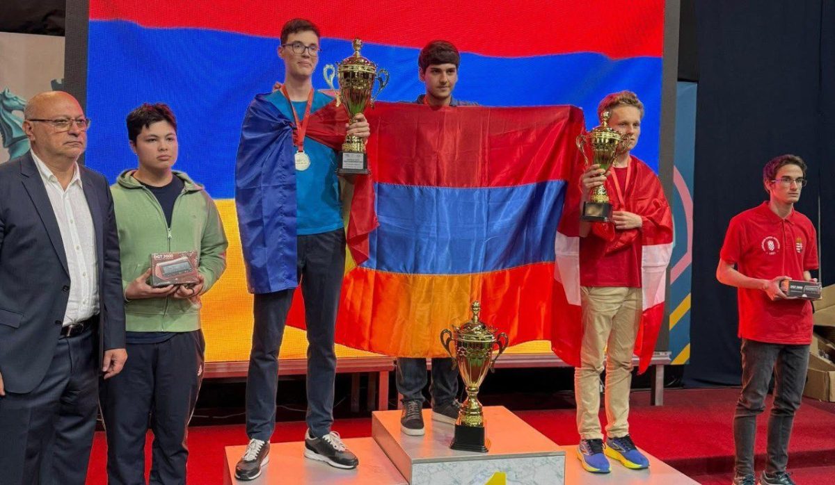 Ваге Сукиасян — чемпион Европы по шахматам до 18 лет, Тигран Амбарцумян — вице-чемпион до 14 лет