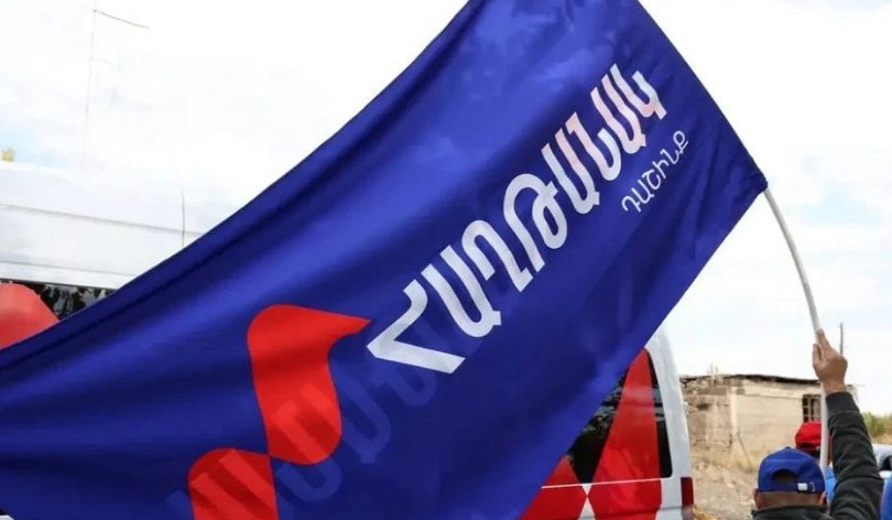 В домах членов блока «Победа» проходят обыски.