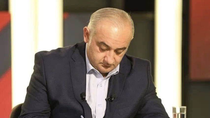 Различные деятели оппозиции обвиняют жителей села: якобы они проиграли в деревнях, но победили в Эчмиадзине: Газарян