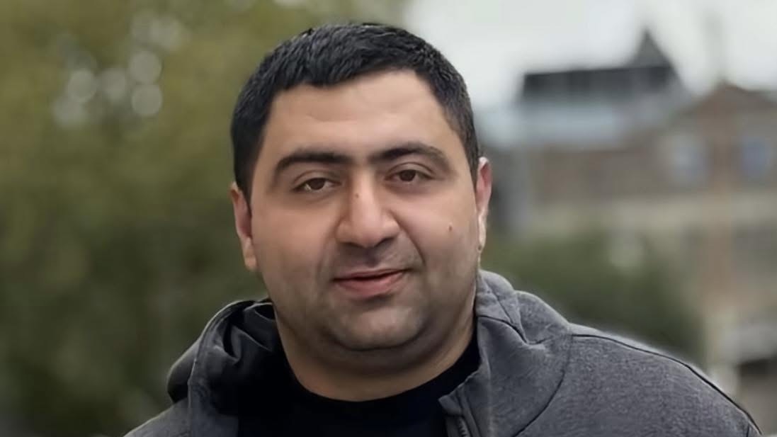 Трудная речь Бориса: это сделали 15 человек, они бросили в него машину