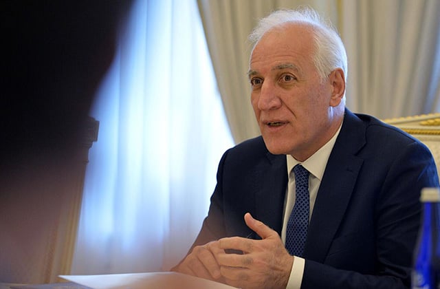 Послы назначаются указами президента