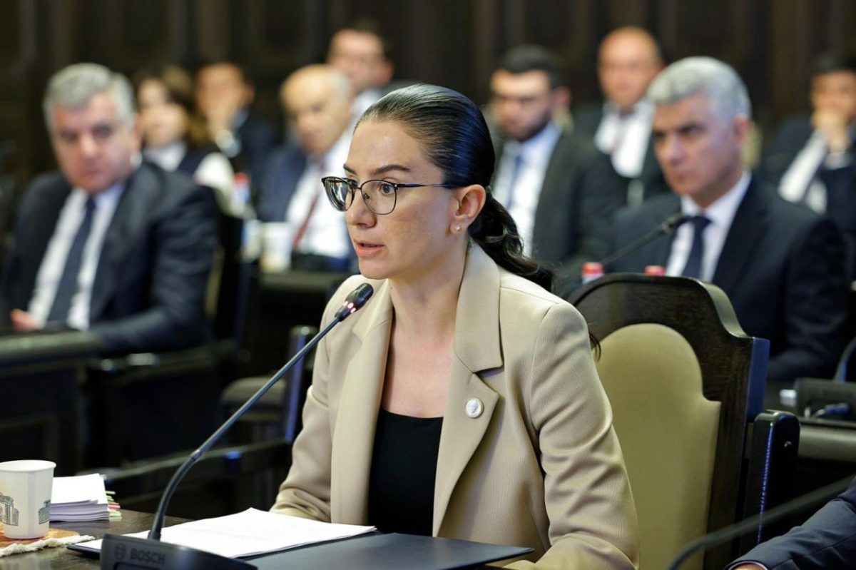 Прокуратура продолжает процесс возвращения прибрежной собственности Севана государству: часть незаконных построек была снесена.