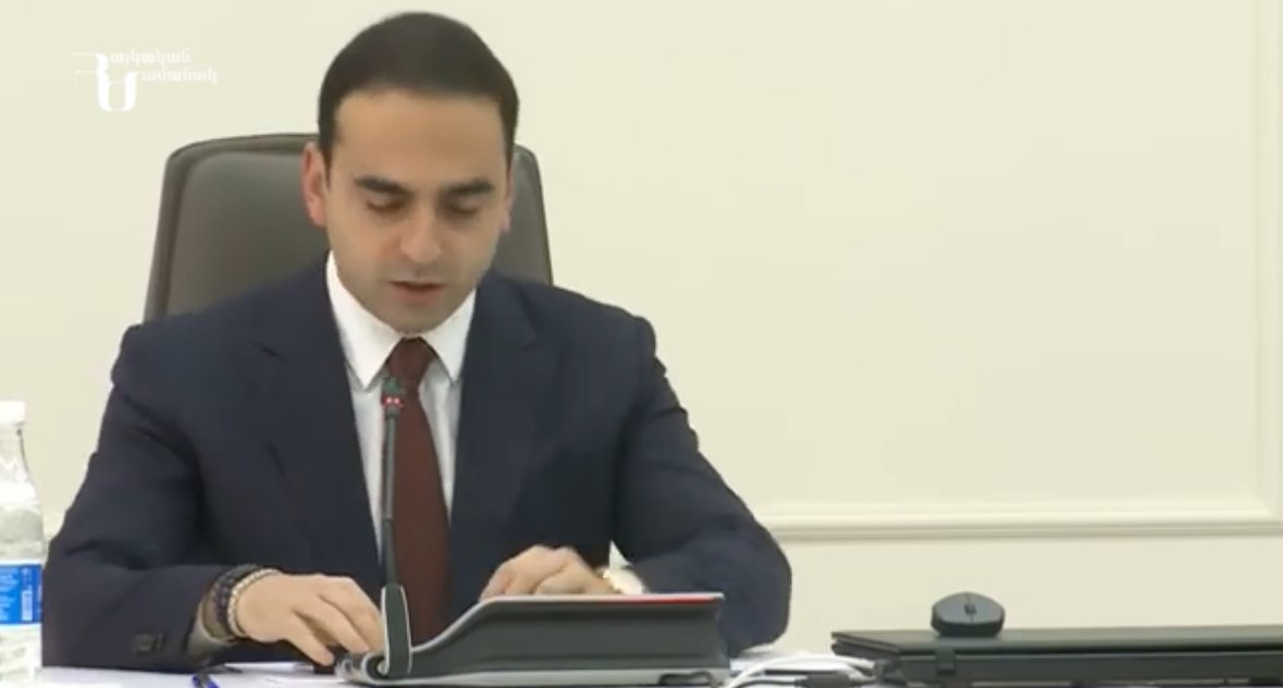 Գլխավոր տոնածառի լույսերի վառման լավագույն կազմակերպիչները կպարգևատրվեն․ Ավինյան