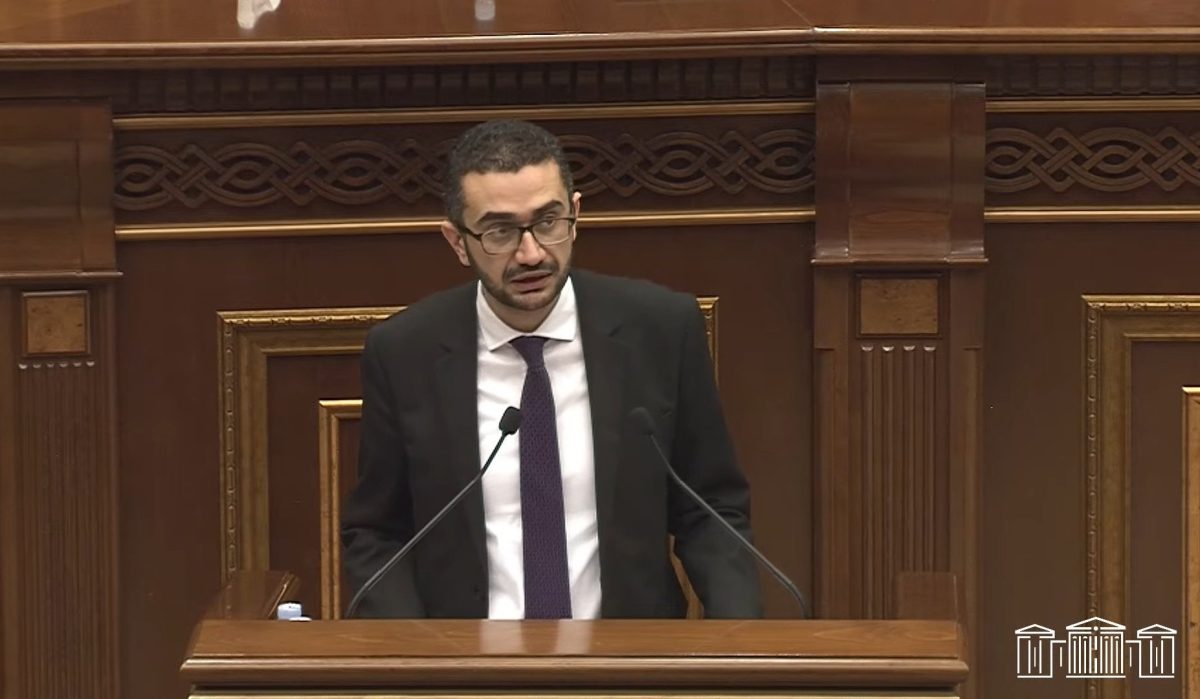 ОАЭ и Армения взаимно признают водительские права обеих стран: проект закона.