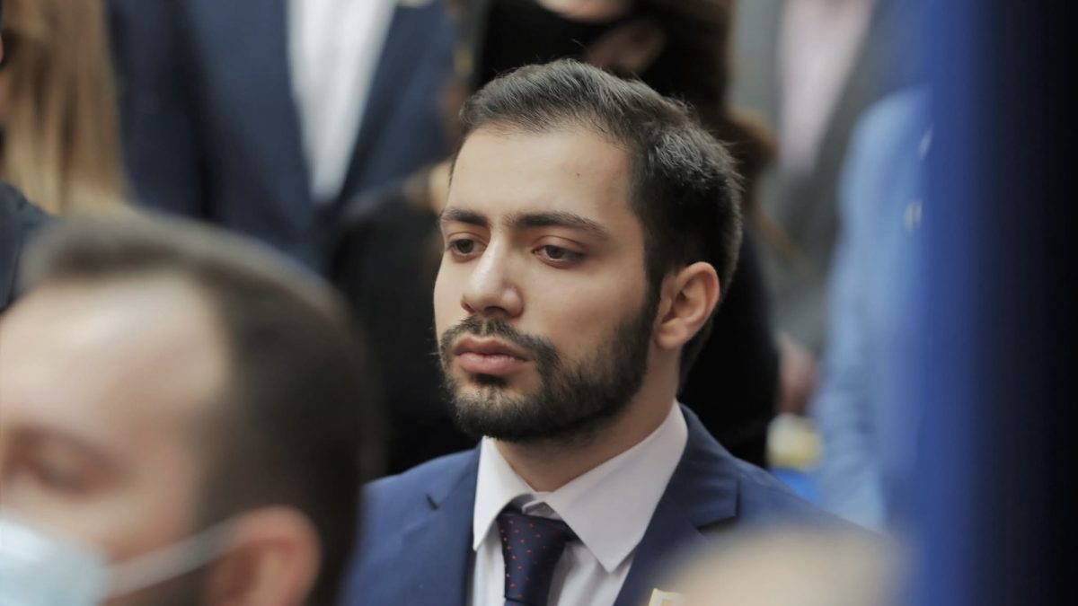 Властная пирамида, сформировавшаяся после выборов 2008 года, в настоящее время занимается конфискацией незаконно присвоенного имущества. Ответ Армена Гальяна на заявление Нарека Карапетяна.