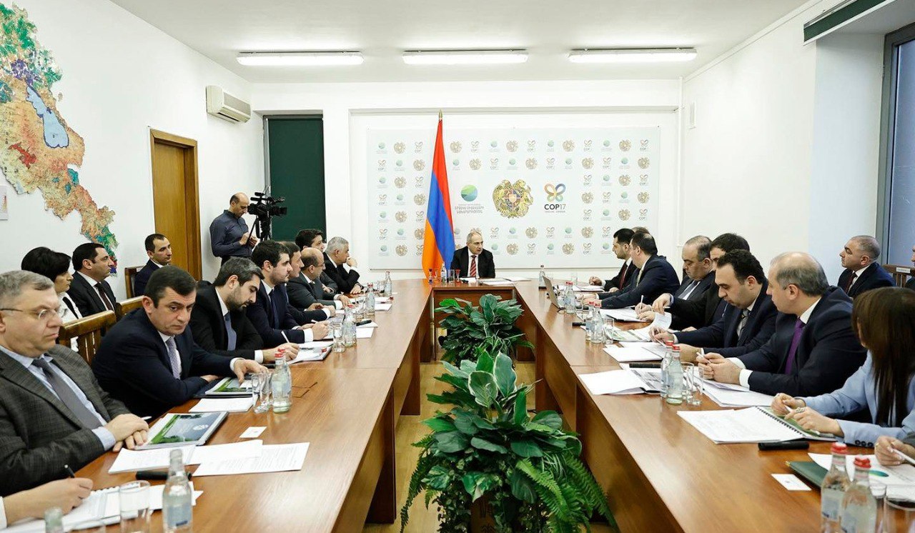 Սևանա լիճը կանաչում է, ամբողջ Հայաստանը ողբերգության մեջ է, ու մարդիկ չեն գիտակցում, որ մեզնից յուրաքանչյուրն այդ պրոցեսի մասնակից է. Նիկոլ Փաշինյան