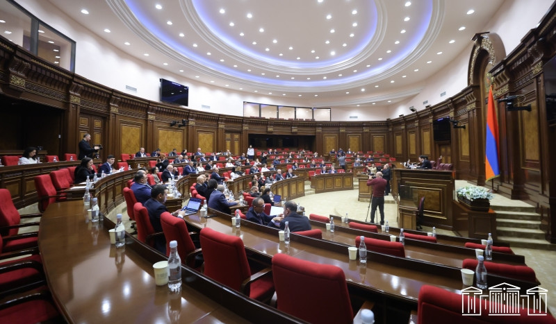Национальное собрание приняло законопроект, касающийся граждан в возрасте от 27 до 37 лет, не прошедших военную службу и проживающих за границей.
