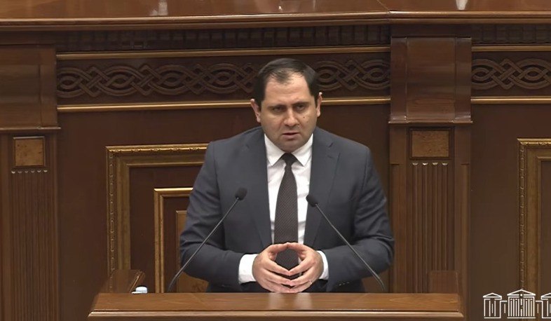 Сегодня в армии не может быть никого, кто бы сказал: «У меня высокий уровень подготовки, но мне не платят». Сурен Папикян