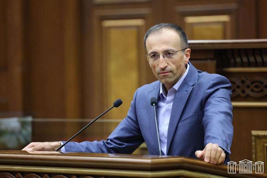 Հայաստանի ընտրողը թույլ չի տալու, որ երկիրը կառավարեն քաղաքական և ոչ քաղաքական օլիգարխները․ Արսեն Թորոսյան տեսանյութ