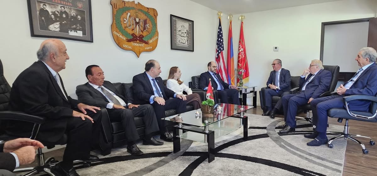 Լոս Անջելեսում հանդիպում ենք ունեցել Սոցիալ դեմոկրատ հնչակյան կուսակցության ղեկավարության հետ. Արայիկ Հարությունյան