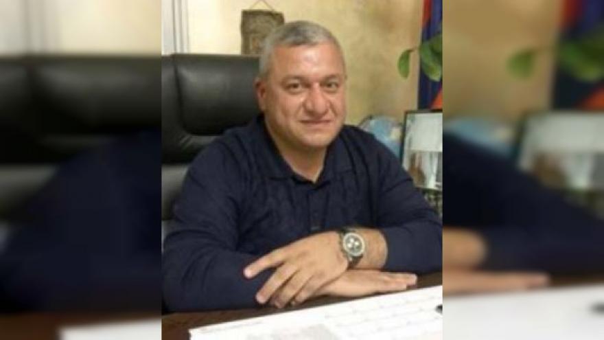 Նարեկ Կարապետյանը Վեդի համայնքի Գոռավան բնակավայրում շրջել է նախկին ՀՀԿ-ական գյուղապետի հետ, ում գործը այս պահին  քննվում է Հակակոռուպցիոն կոմիտեում․