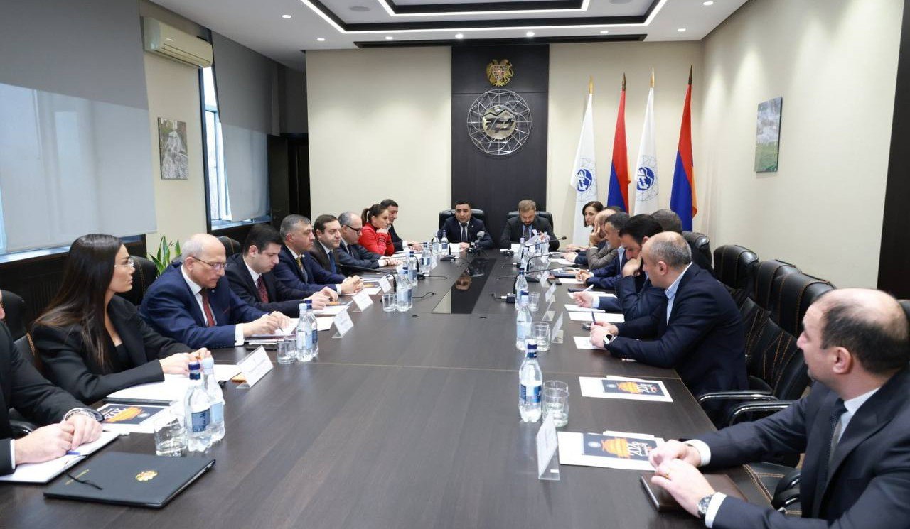 ՀԷՑ-ում քննարկվել են էլեկտրամատակարարման ցանցերի մոնտաժման և միացման փուլերում առաջացող խնդիրները.