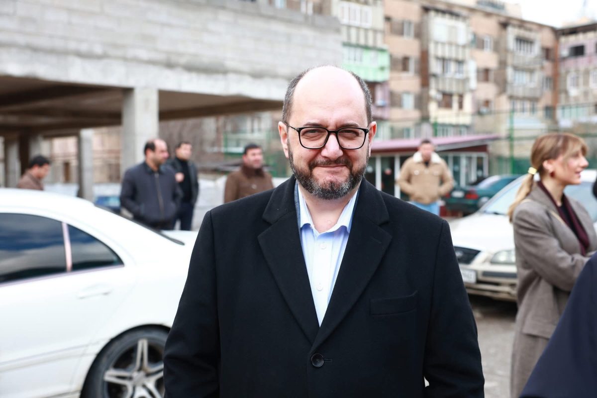 Предоставление свободы гражданину является добродетелью правителя, признаком силы, а не слабости. Араик Арутюнян