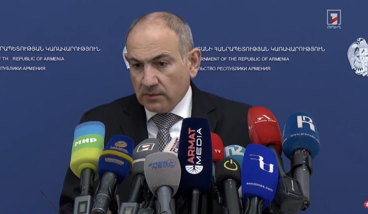 Надеюсь, что как можно скорее мы будем не только импортировать товары из Азербайджана, но и товары будут экспортироваться из Армении в Азербайджан. Никол Пашинян