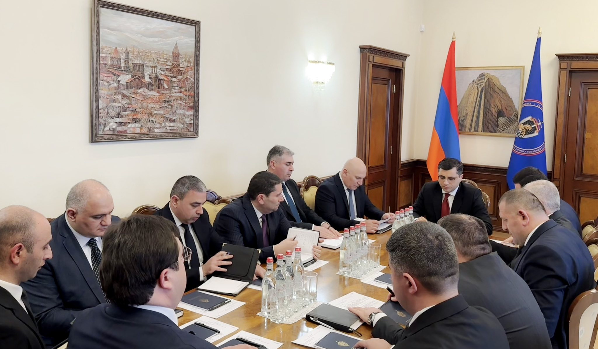 Под председательством главы Антикоррупционного комитета состоялось заседание коллегии: обсуждены функции комитета и существующие вызовы на предстоящих выборах.