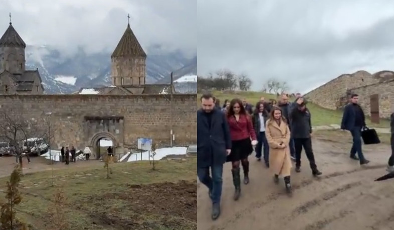 Никол Пашинян: Мы зажгли свечу в Татевском монастыре