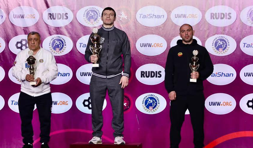 Сборная Армении U-23 по греко-римской борьбе взяла серебро ЧЕ.