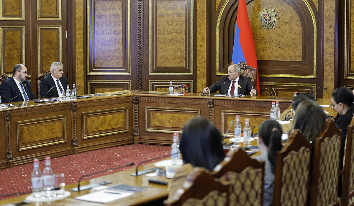 Обсуждены шаги по дальнейшему улучшению позиций Армении в международных рейтинговых отчетах, касающихся различных сфер.