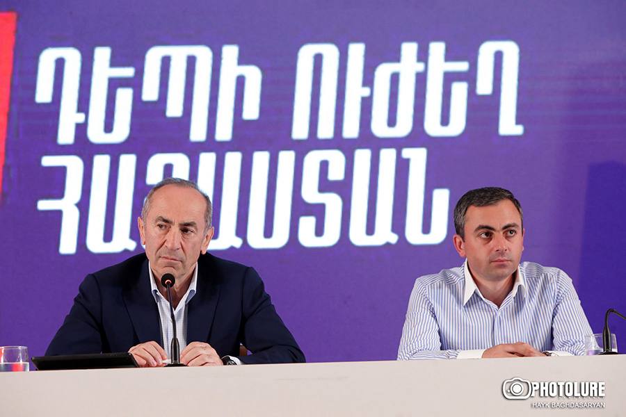 Официально: Роберт Кочарян и АРФД продолжат стратегическое сотрудничество.