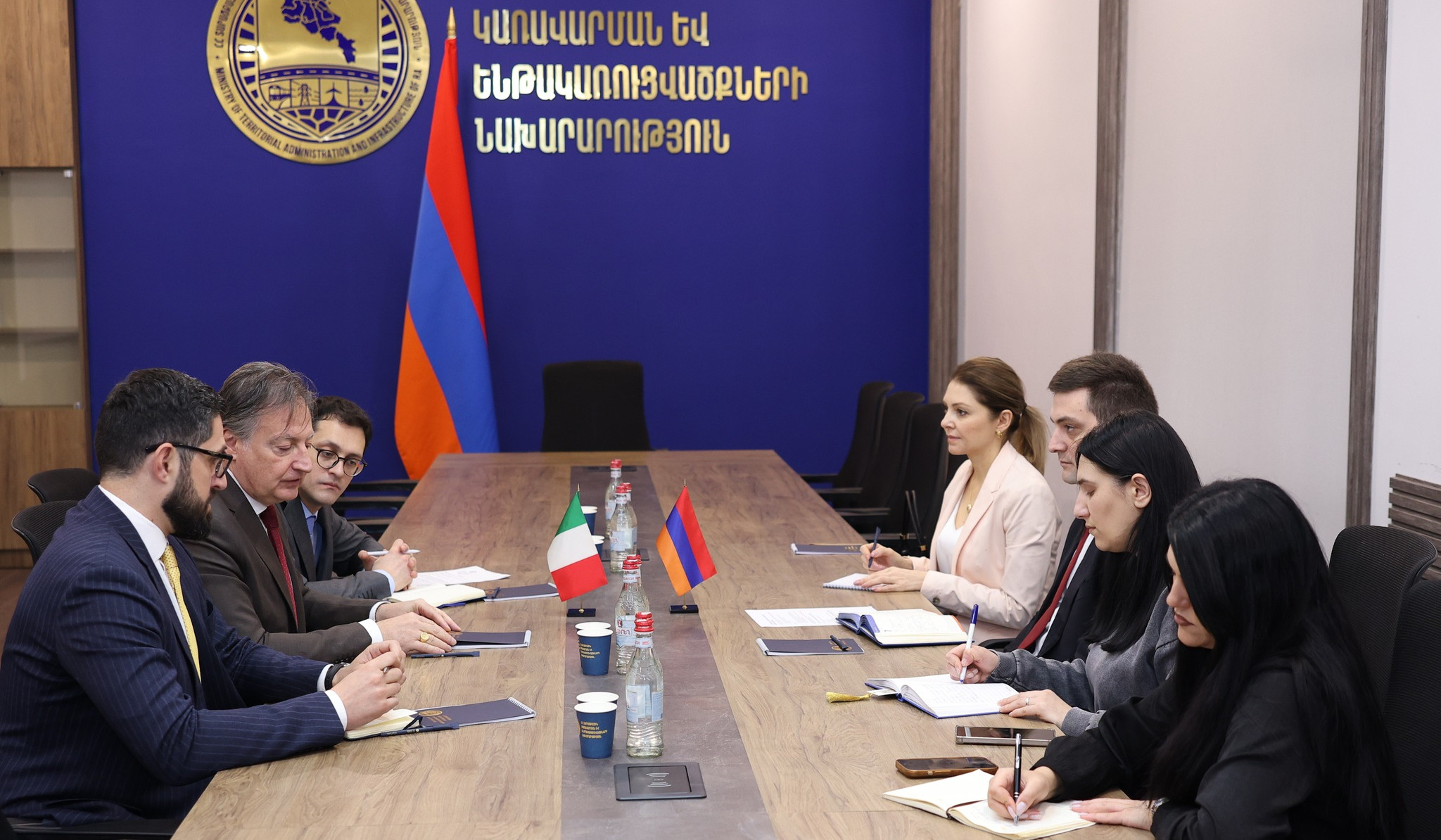 Проект ж/д инфраструктуры до «Звартноц» с Италией обсужден в ТКЕН.