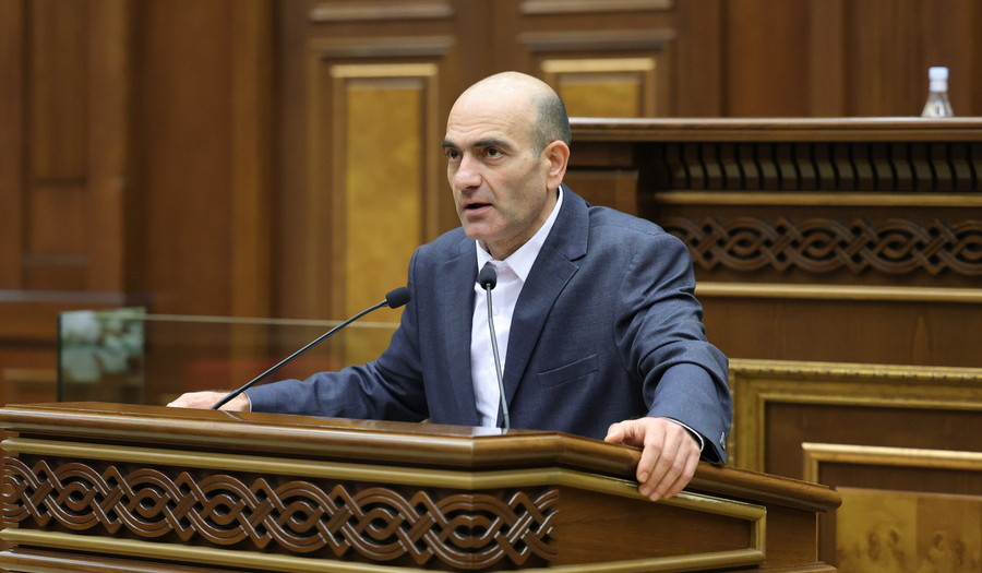 НС обсуждает: Тадевос Аветисян может войти в Комиссию по конкуренции.