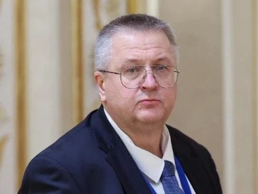 Алексей Оверчук: Россия будет вынуждена перестроить экономику с Арменией