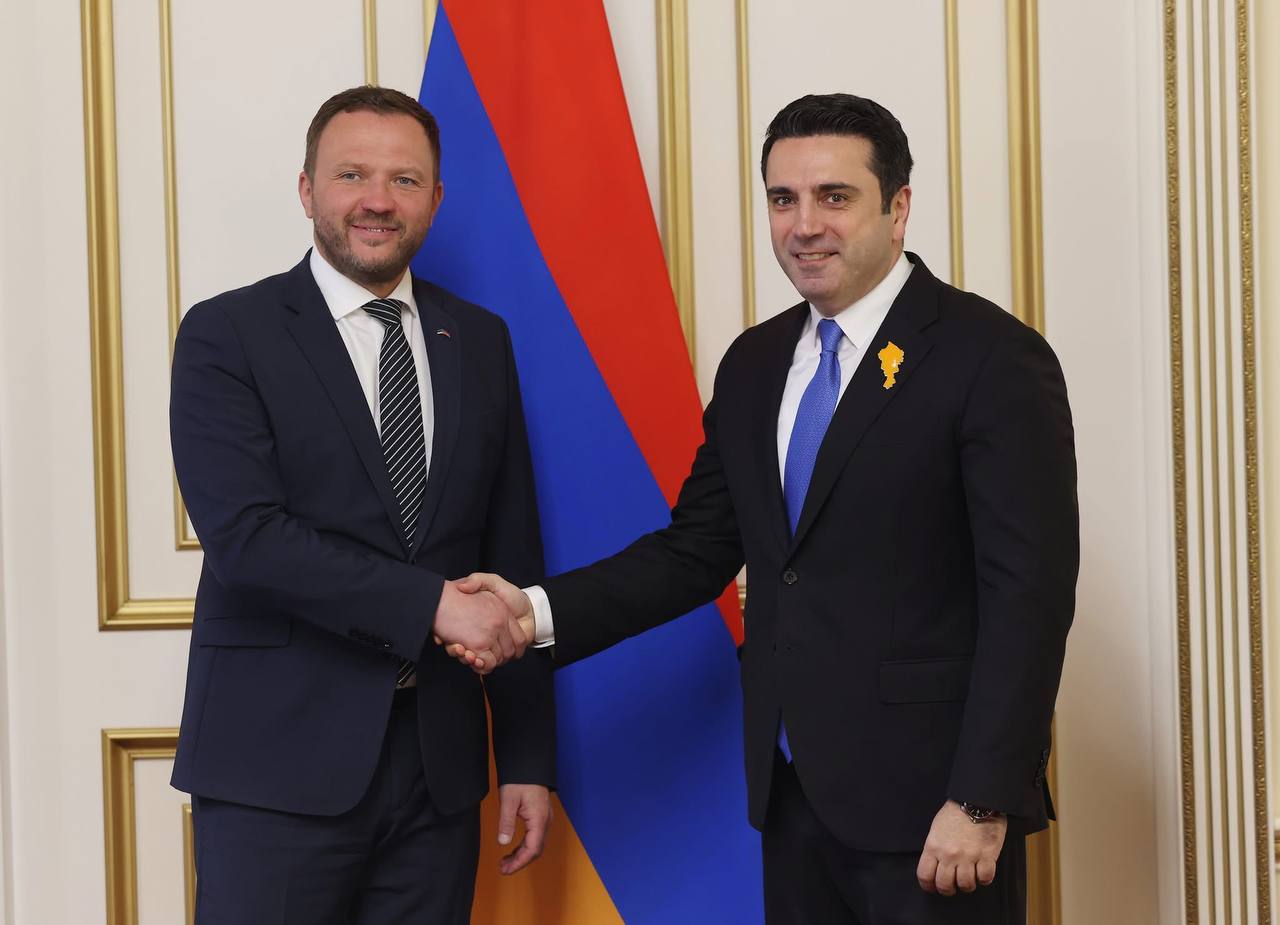 Председатель НС РА Ален Симонян встретился с министром иностранных дел Эстонии Маргусом Цахкна.