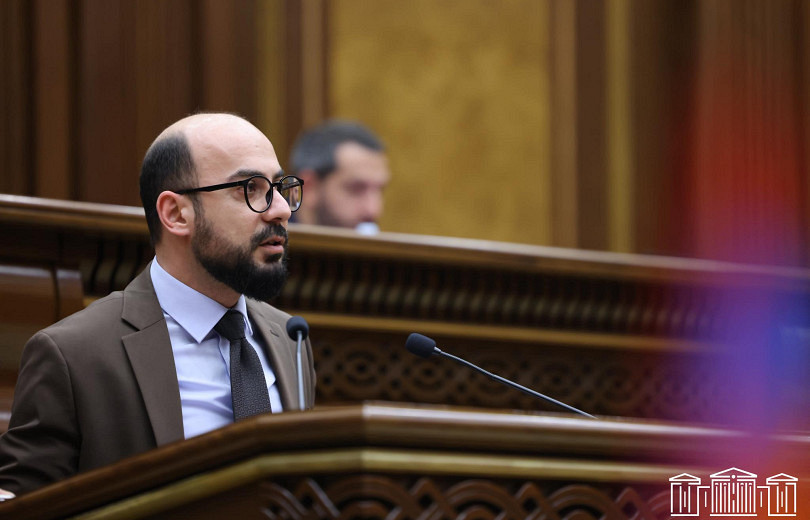 Պորտալարով կապվածները ուզում են մեզ համոզել, որ իրար հետ կապ չունեն. Արթուր Հովհաննիսյան․