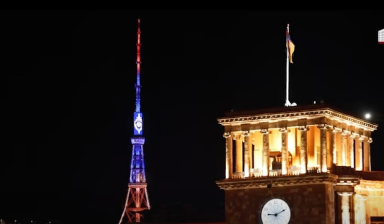 Ереванская телебашня была освещена цветами флага Республики Армения, показаны эмблемы МВД и Полиции.
