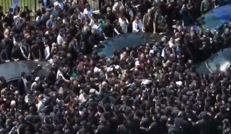 Во время акции сторонников Самвела Карапетяна были задержаны 17 человек. МВД