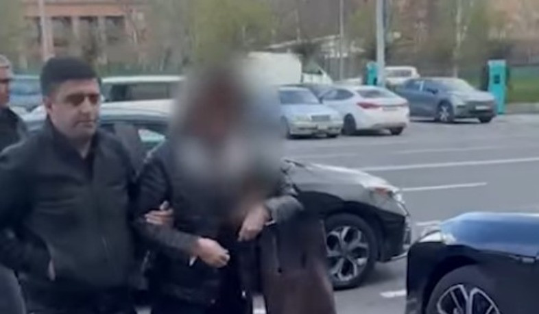 Мошенническим путем похитила 300 тысяч долларов. Сотрудники КГД обнаружили разыскиваемую женщину.