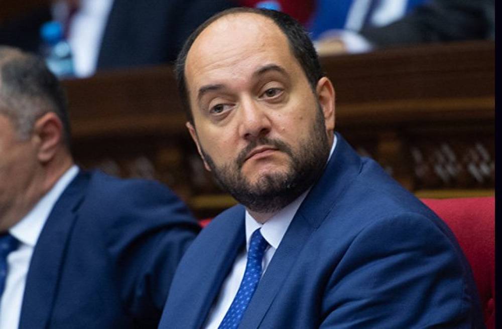 Լավ դուք ի՞նչ սորտ եք, որտեղից եք եկել ընկել մեր գլխին. Արայիկ Հարությունյան