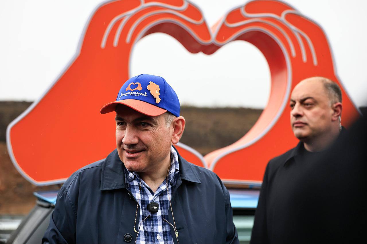 Վարչապետ Նիկոլ Փաշինյանը Երեւան-Գյումրի ավտոերթից լուսանկարներ է հրապարակել