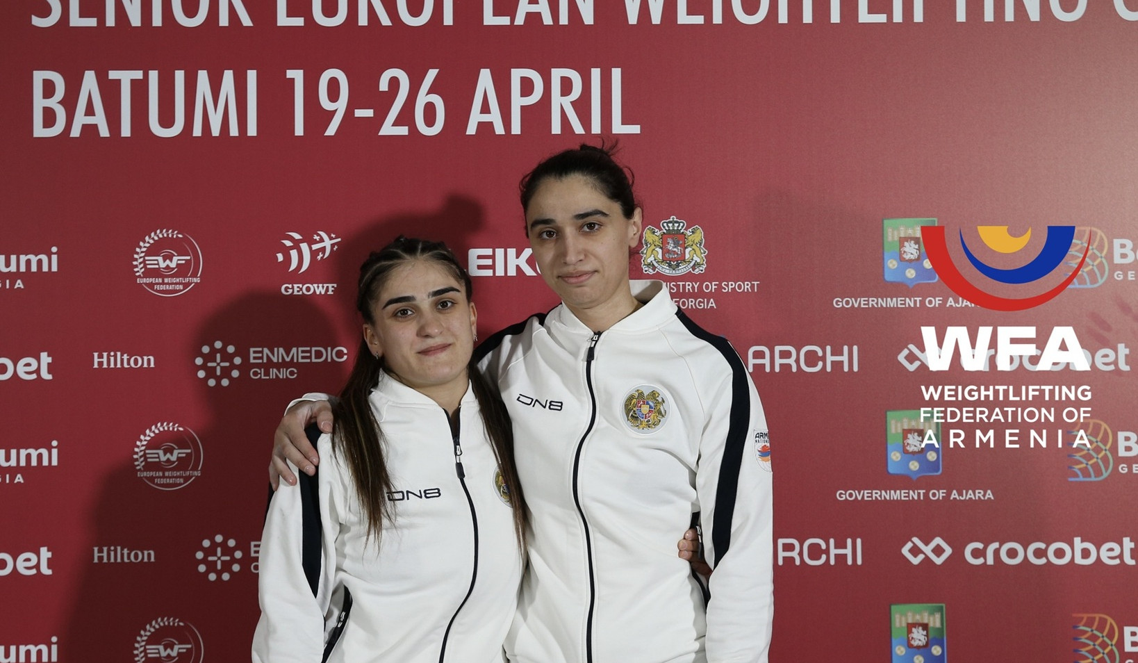 Тяжелоатлетки Изабелла Яйлян и Танзела Григорян стартовали на чемпионате Европы.