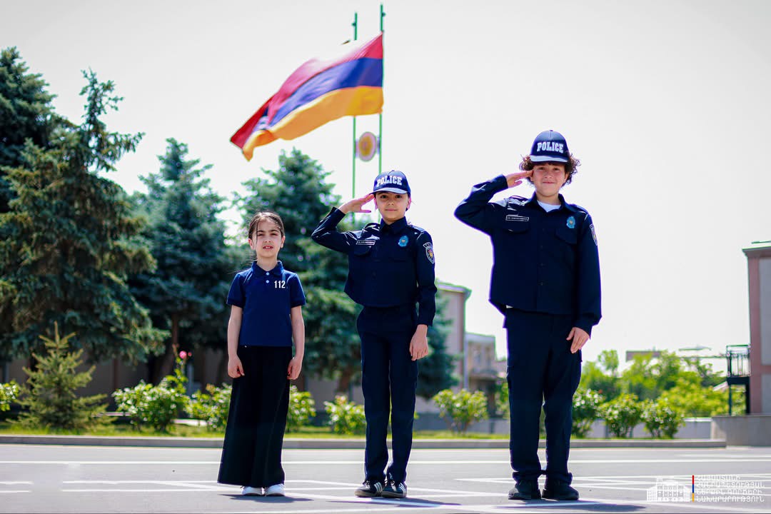 Сегодня День гражданина РА. МВД