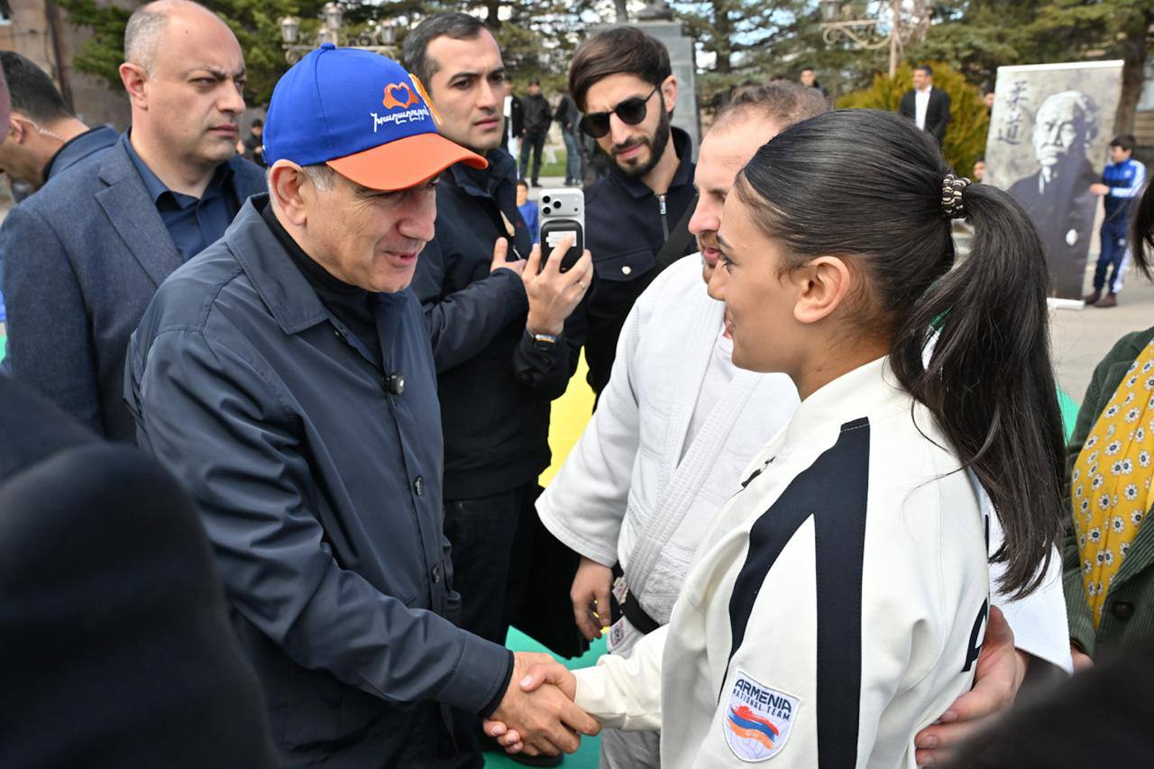 День гражданина в Маралике и Артике. Никол Пашинян опубликовал фотографии.