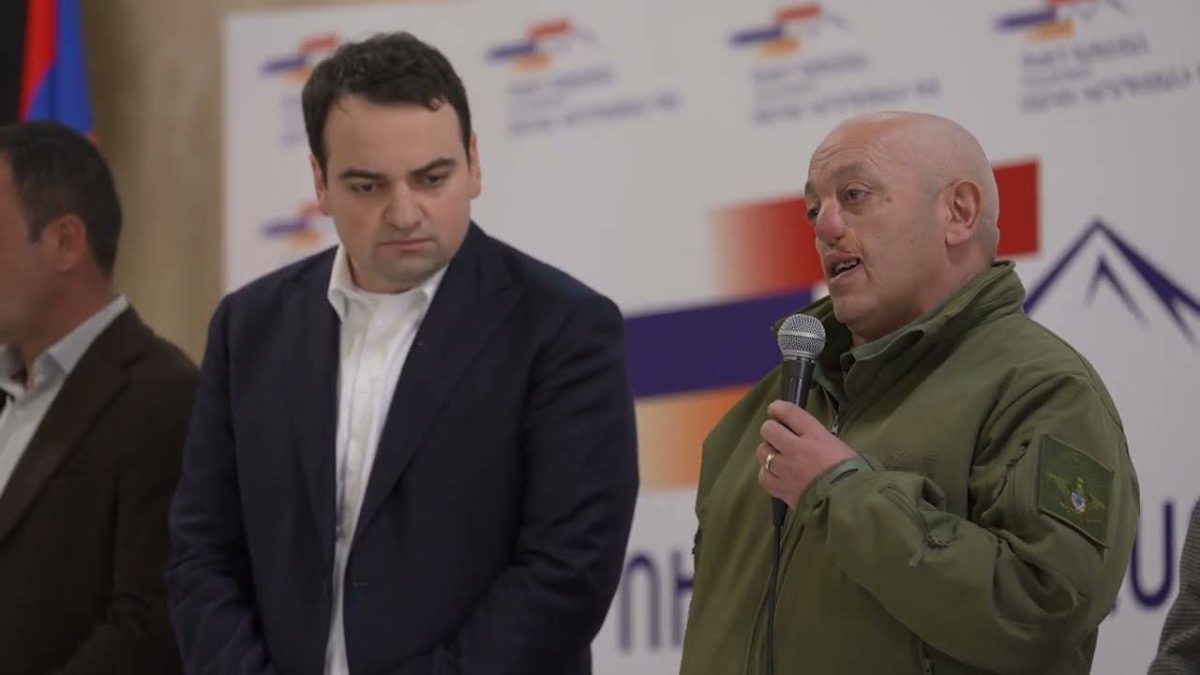Соратник Самвела Карапетяна Артур Аванесян был задержан.