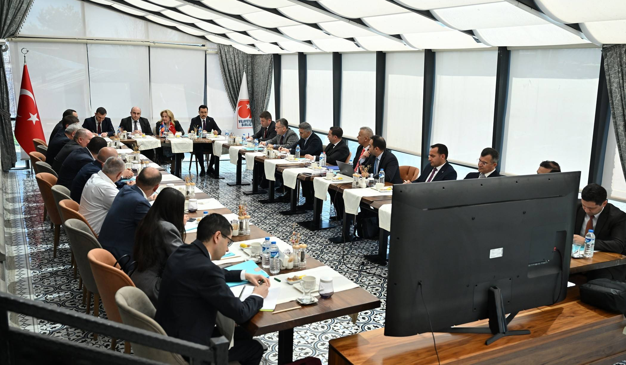 Была подчеркнута важность скорейшего запуска Гюмри-Карсской железной дороги. Состоялась встреча совместной рабочей группы Армении и Турции.