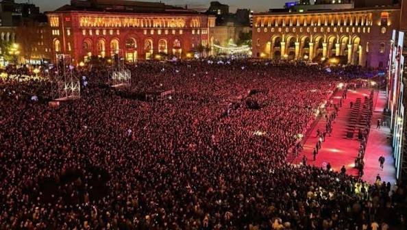 Շքերթ, ուղղաթիռներ, համերգ, հրավառություն․ մայիսի 1-ին Հանրապետության հրապարակը և հարակից փողոցները փակ կլինեն