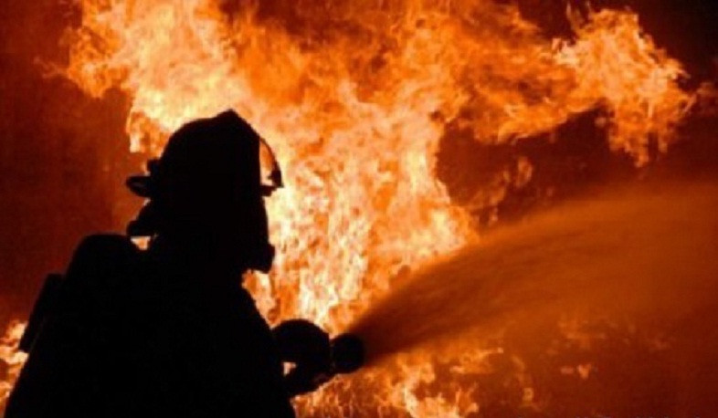 Пожар в одном из зданий на улице Кургиняна в Ереване, эвакуированы 20 граждан, есть госпитализированные.