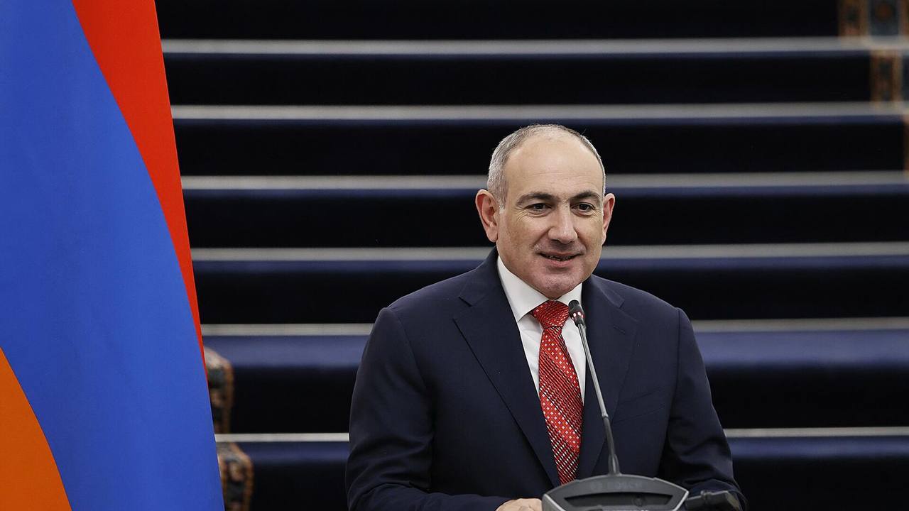 Премьер-министр направил поздравительное послание премьер-министру Польши.