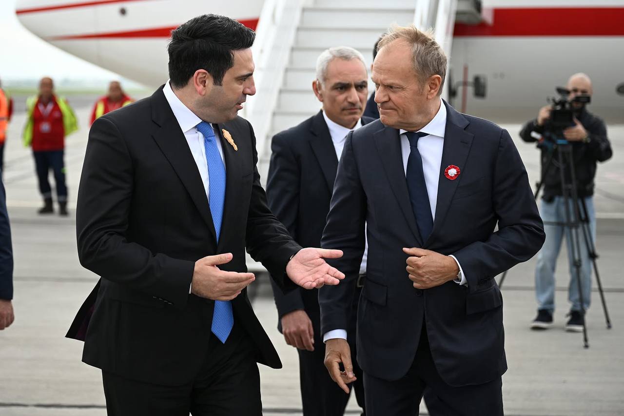 Премьер-министр Республики Польша Дональд Туск прибыл в Армению.