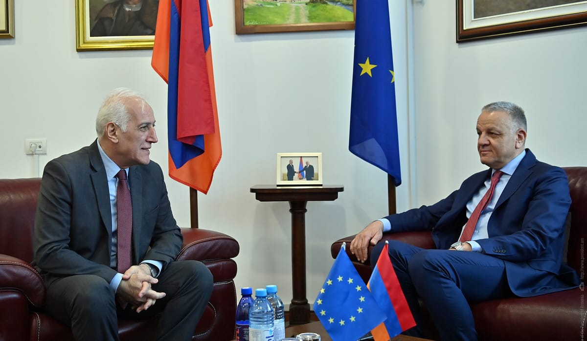 Президент РА и Посол ЕС обменялись мнениями о программах, реализуемых в Армении при поддержке ЕС.